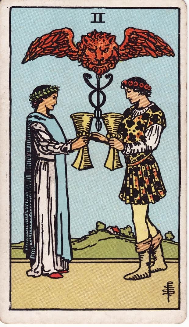 A gravura da carta Dois de Copas no baralho de tarot Rider-Waite-Smith