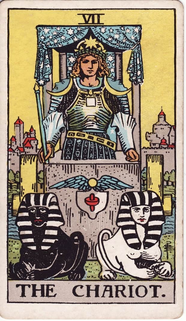 A gravura da carta O Carro no baralho de tarot Rider-Waite-Smith