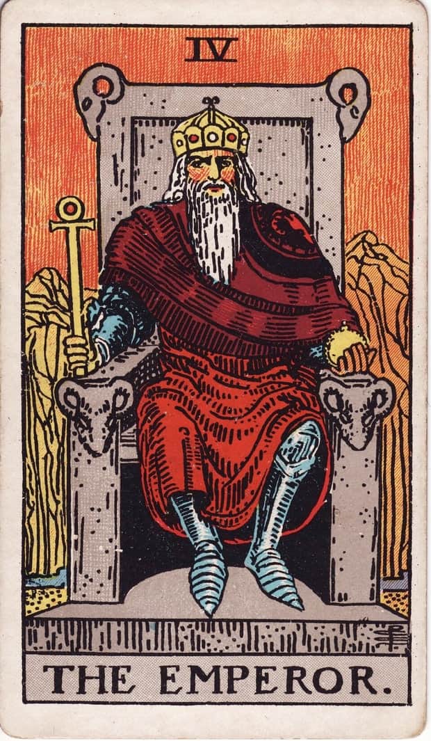 A gravura da carta O Imperador no baralho de tarot Rider-Waite-Smith