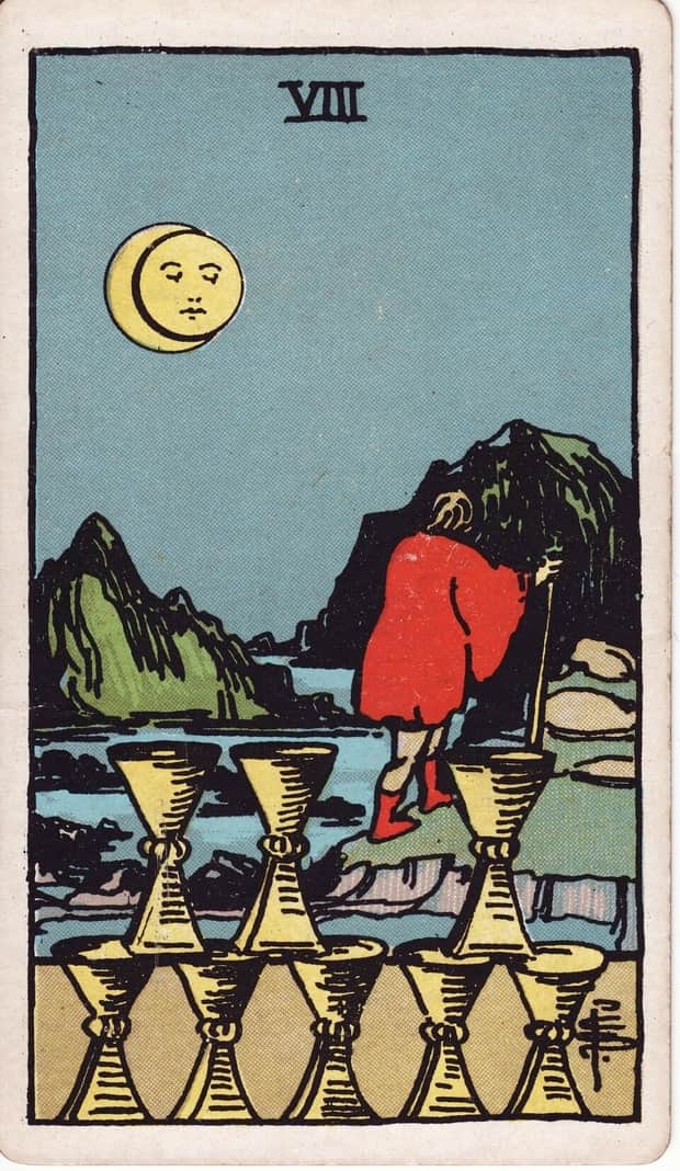 A gravura da carta Oito de Copas no baralho de tarot Rider-Waite-Smith