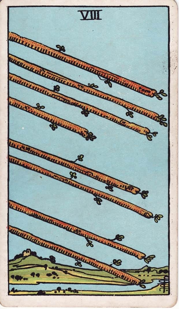 A gravura da carta Oito de Paus no baralho de tarot Rider-Waite-Smith