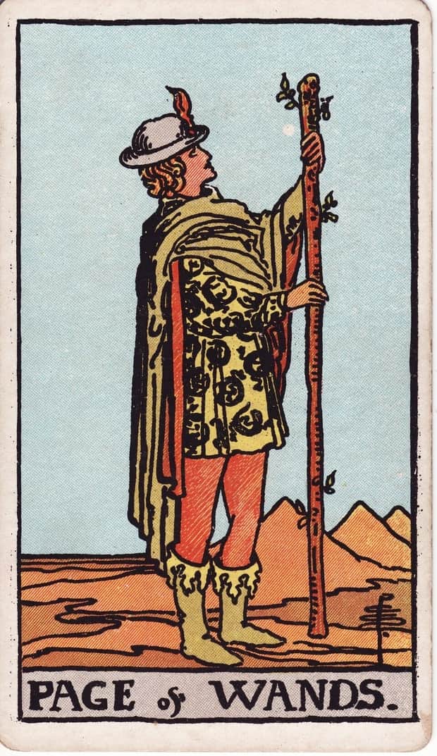 A gravura da carta Valete de Paus no baralho de tarot Rider-Waite-Smith